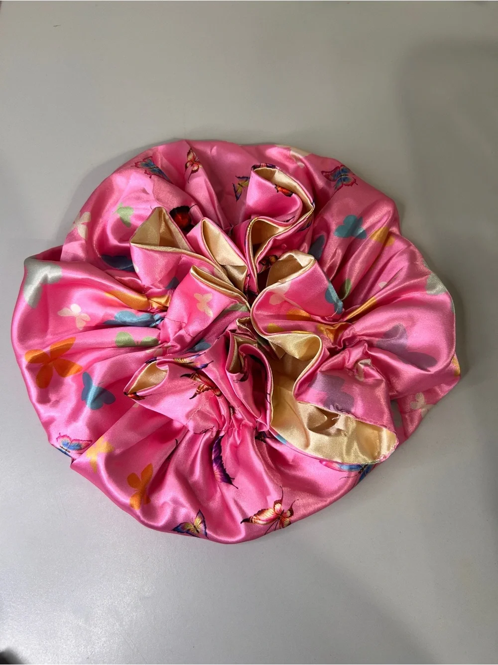 Hello Kitty Pink Gift Box with Satin Scrunchies and Cosmetic Tools